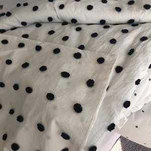 Anthropology Full/Queen  Comforter  and two standard shans